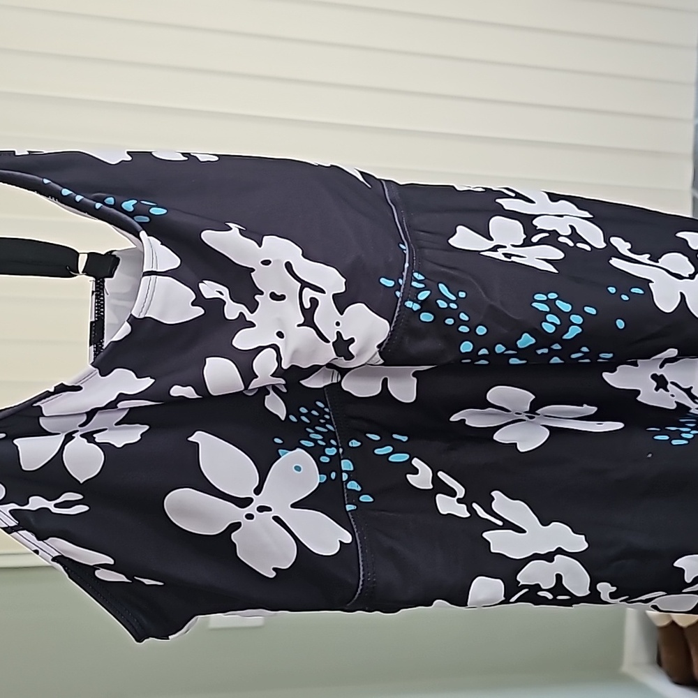 New In Bag Swimsuit, 2 piece tankini with boyshorts Size XL - Picture 9 of 12